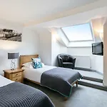 The Gamekeeper's Hotel